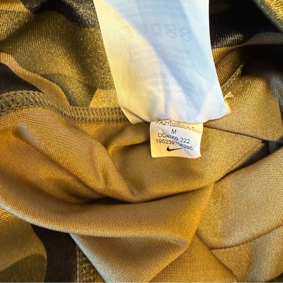 EUC Nike Women's Dri-Fit One Mid Rise Camo Leggings - Picture 3 of 5